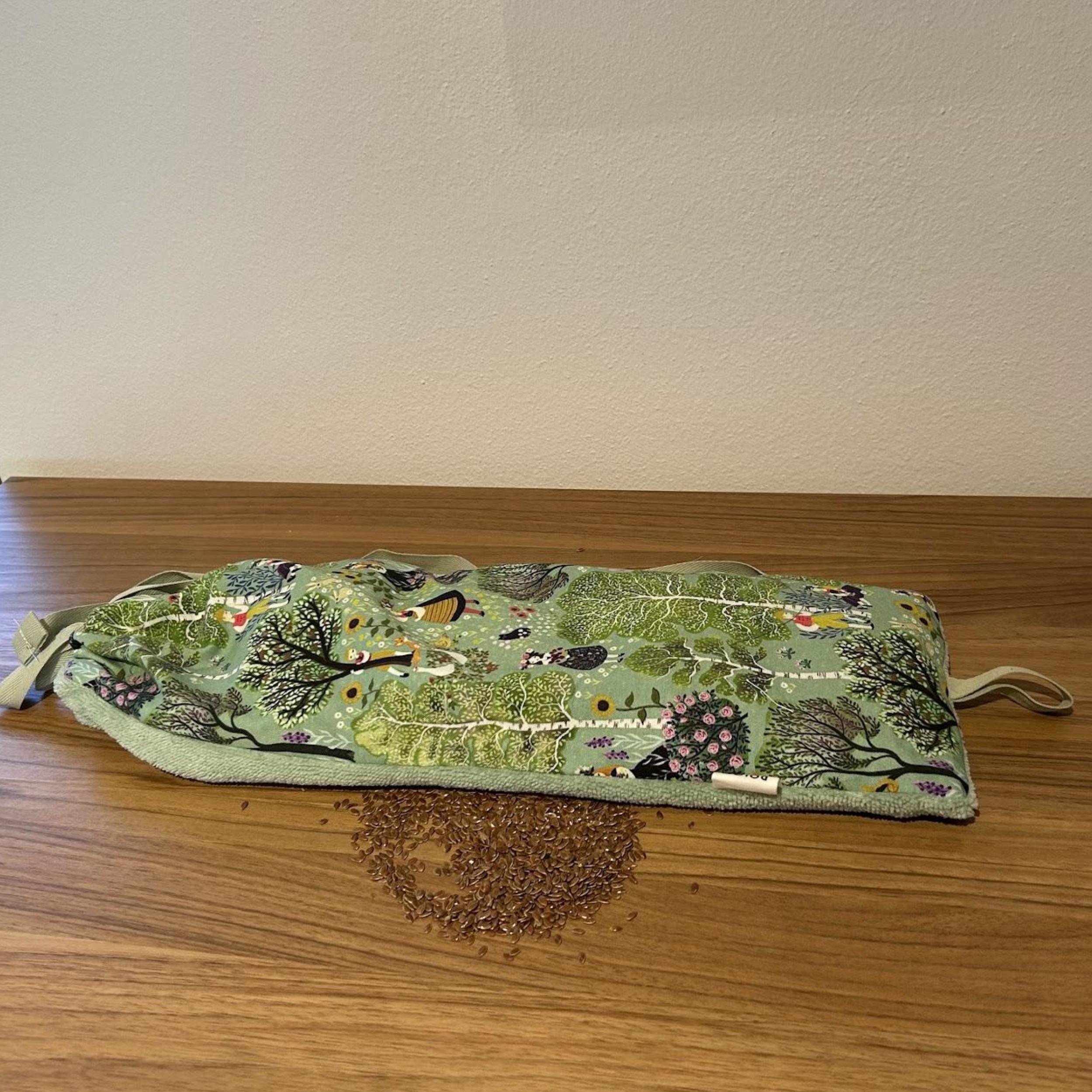 Set Natalizio Cuscino & Mascherina Riscaldabili Midsummer Garden - immagine 2